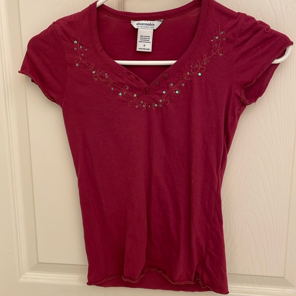 Vintage abercrombiembie girls size small wine colored dressy top